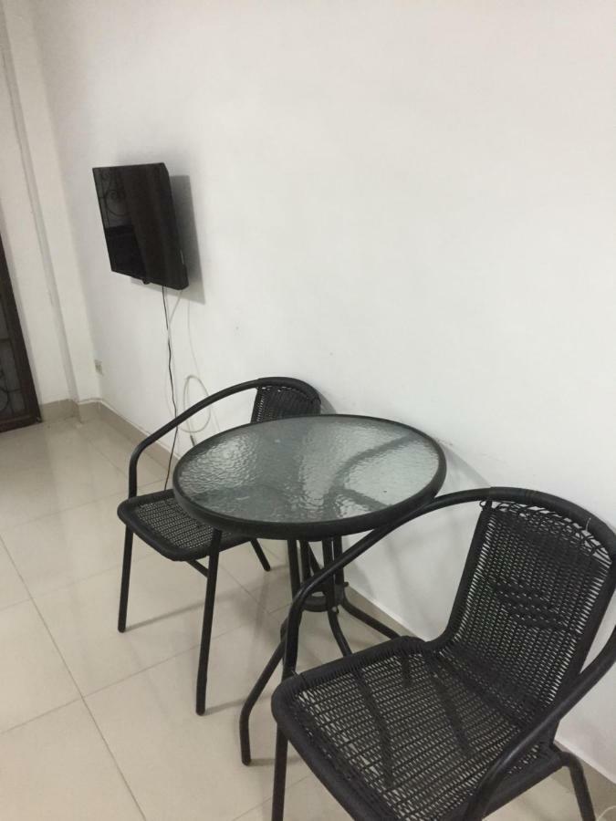 Escobar Guesthouse Haat Jomtien Eksteriør bilde