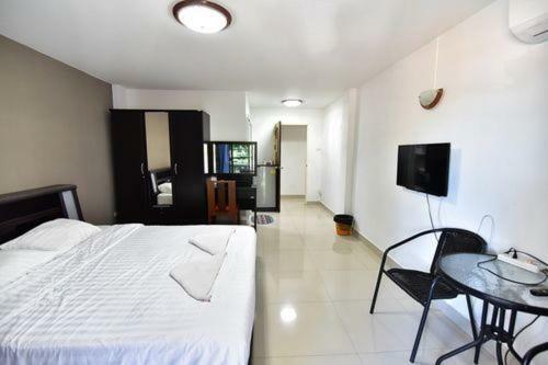 Escobar Guesthouse Haat Jomtien Eksteriør bilde
